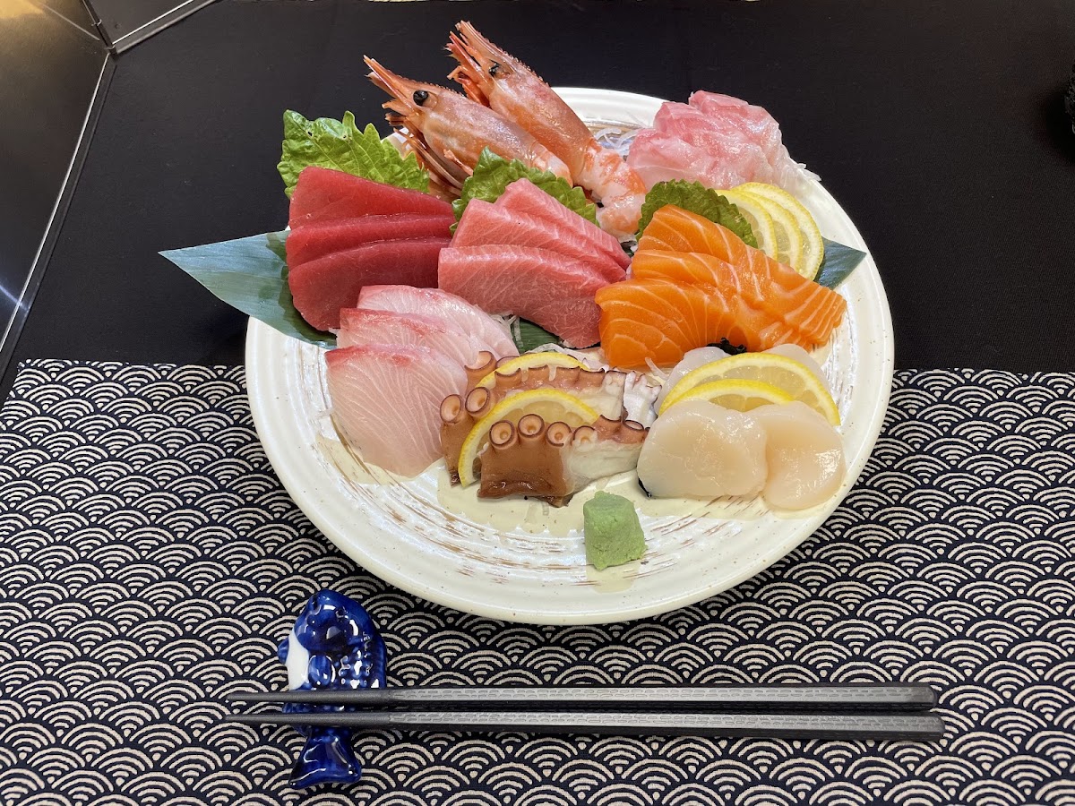 Gyoshoya UK 漁匠屋 - Photo 1