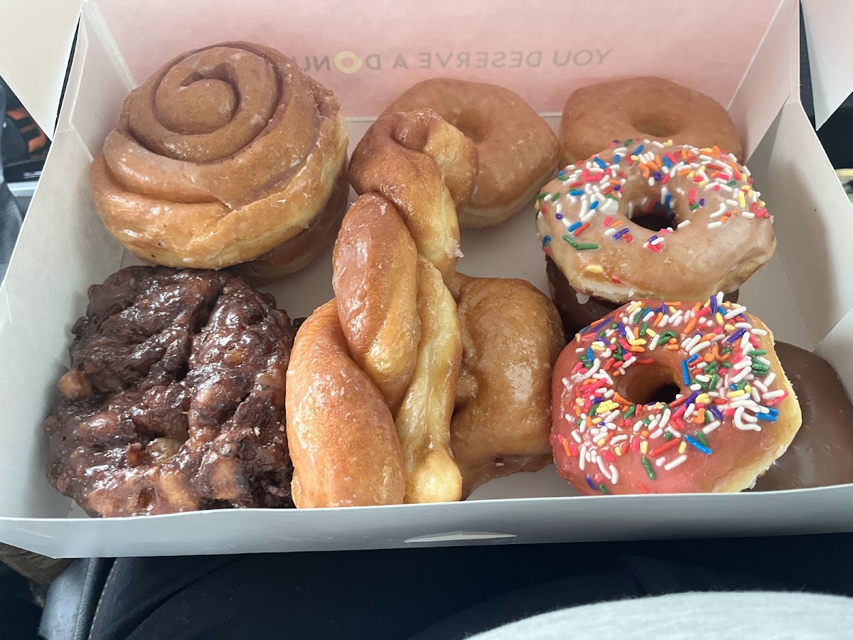 Mr.Chans Donuts - Photo 1