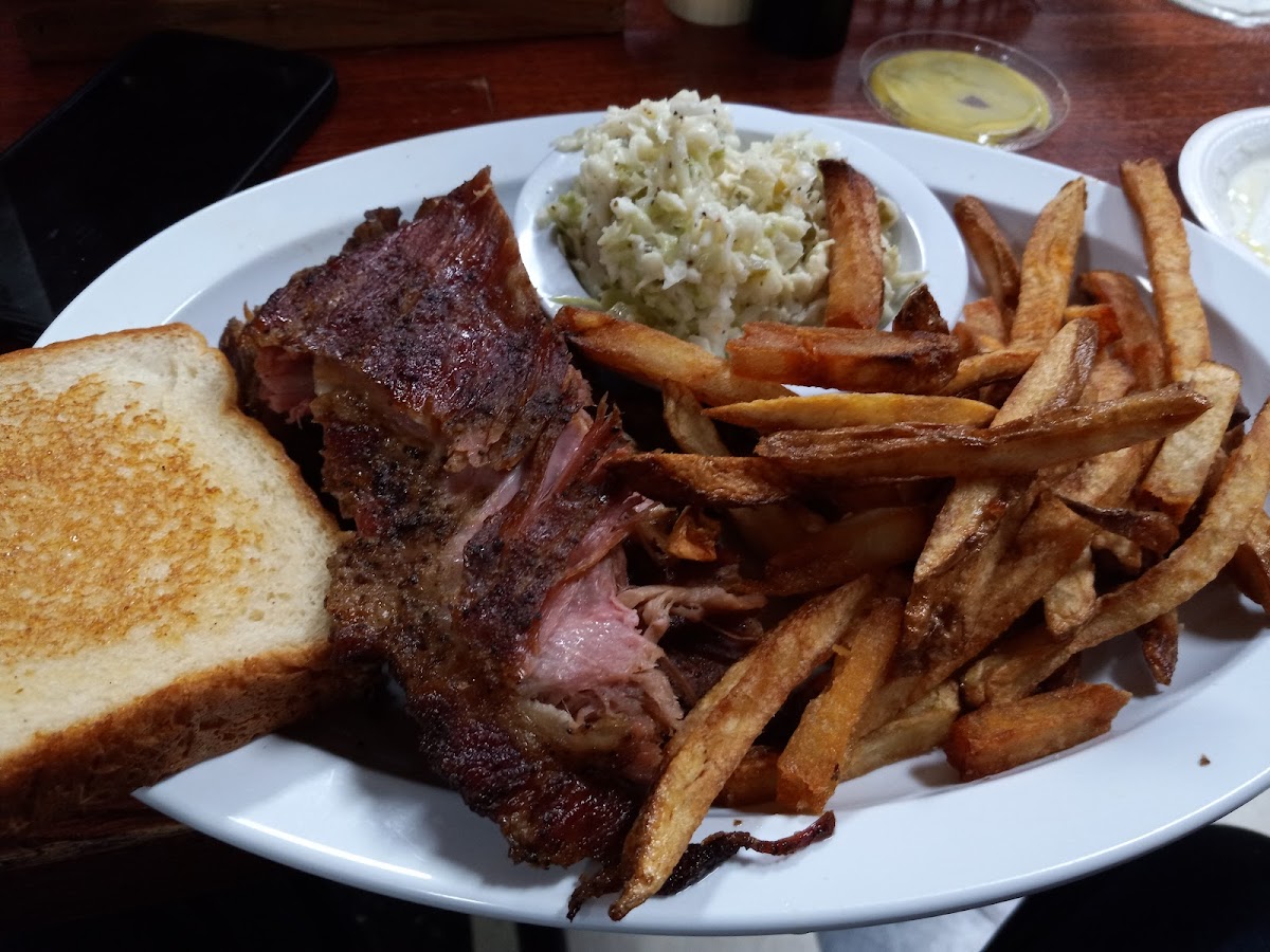 Fat Boy's Backyard BBQ & More - Photo 7