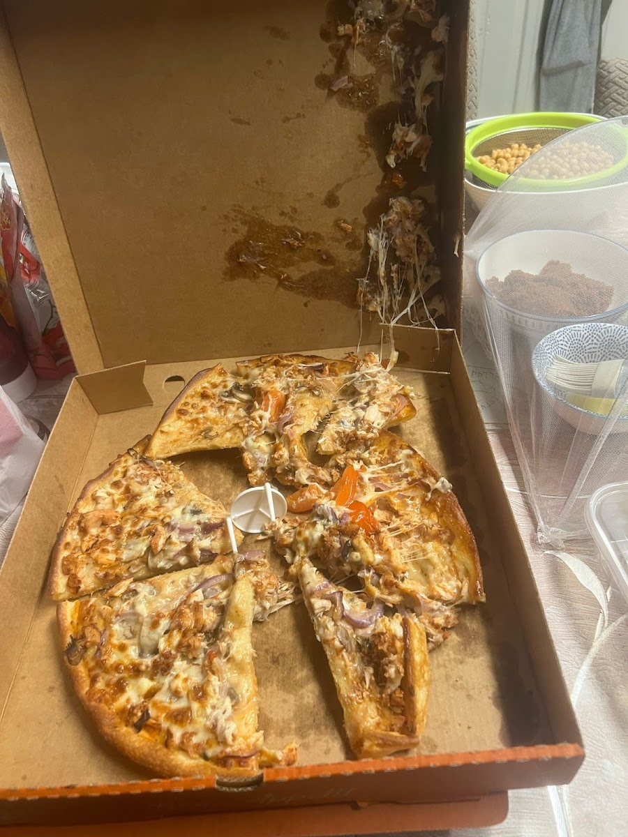 Chunky Chicken & Pizza - Photo 2
