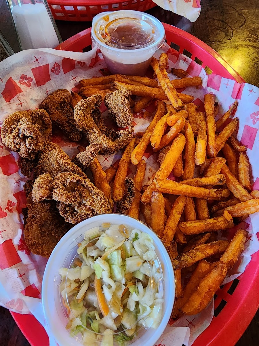 Brew's Pub Inc - Photo 9