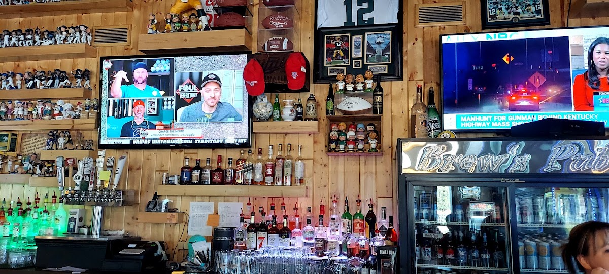 Brew's Pub Inc - Photo 3