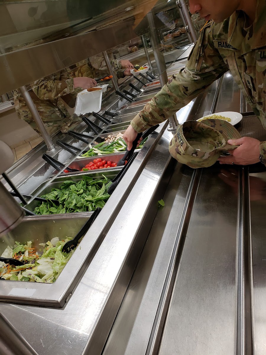 Cantigny Dining Facility - Photo 4