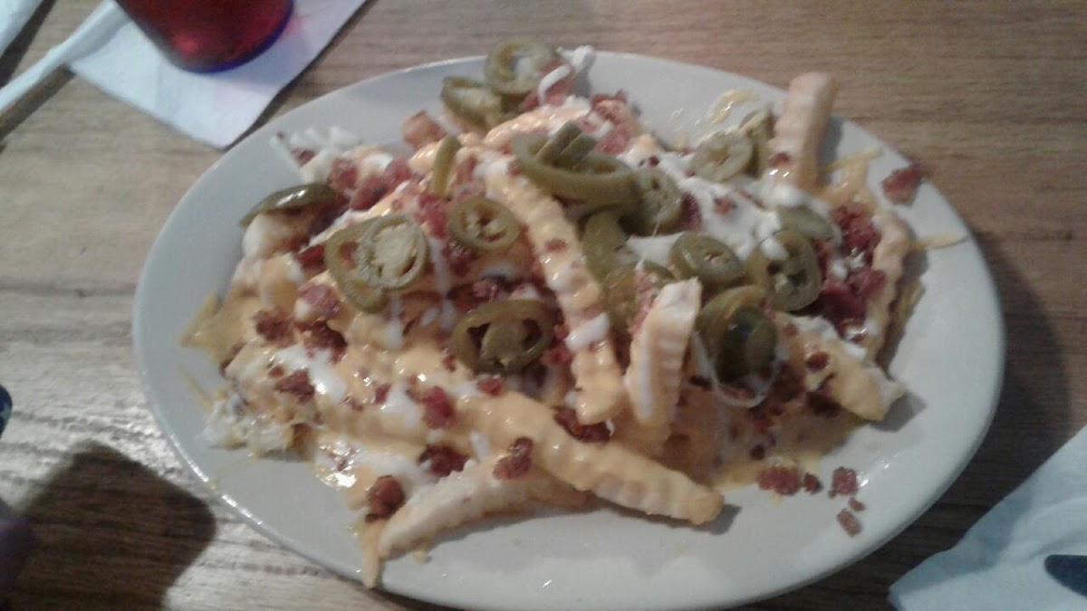 Hoops Grill & Sports Bar - Photo 8