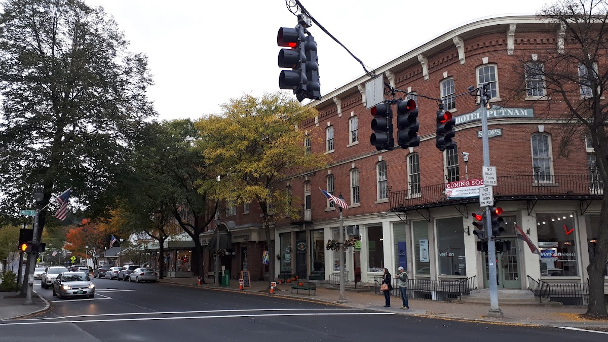 South Street Cafe - Photo 2
