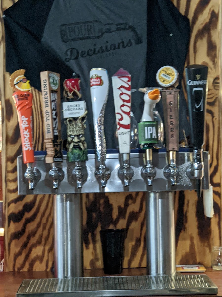 Pour Decisions Bar - Photo 8