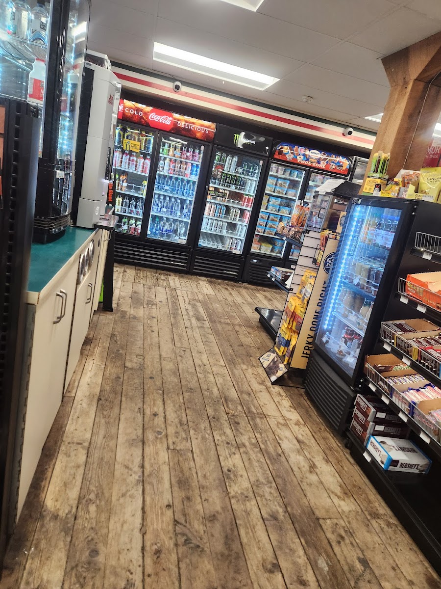 General Store - Photo 3