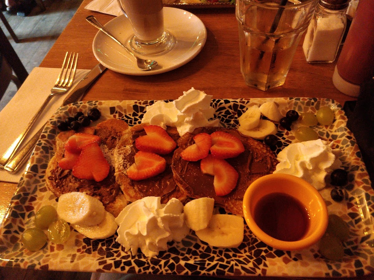 Olive Tree Cafe - Photo 9