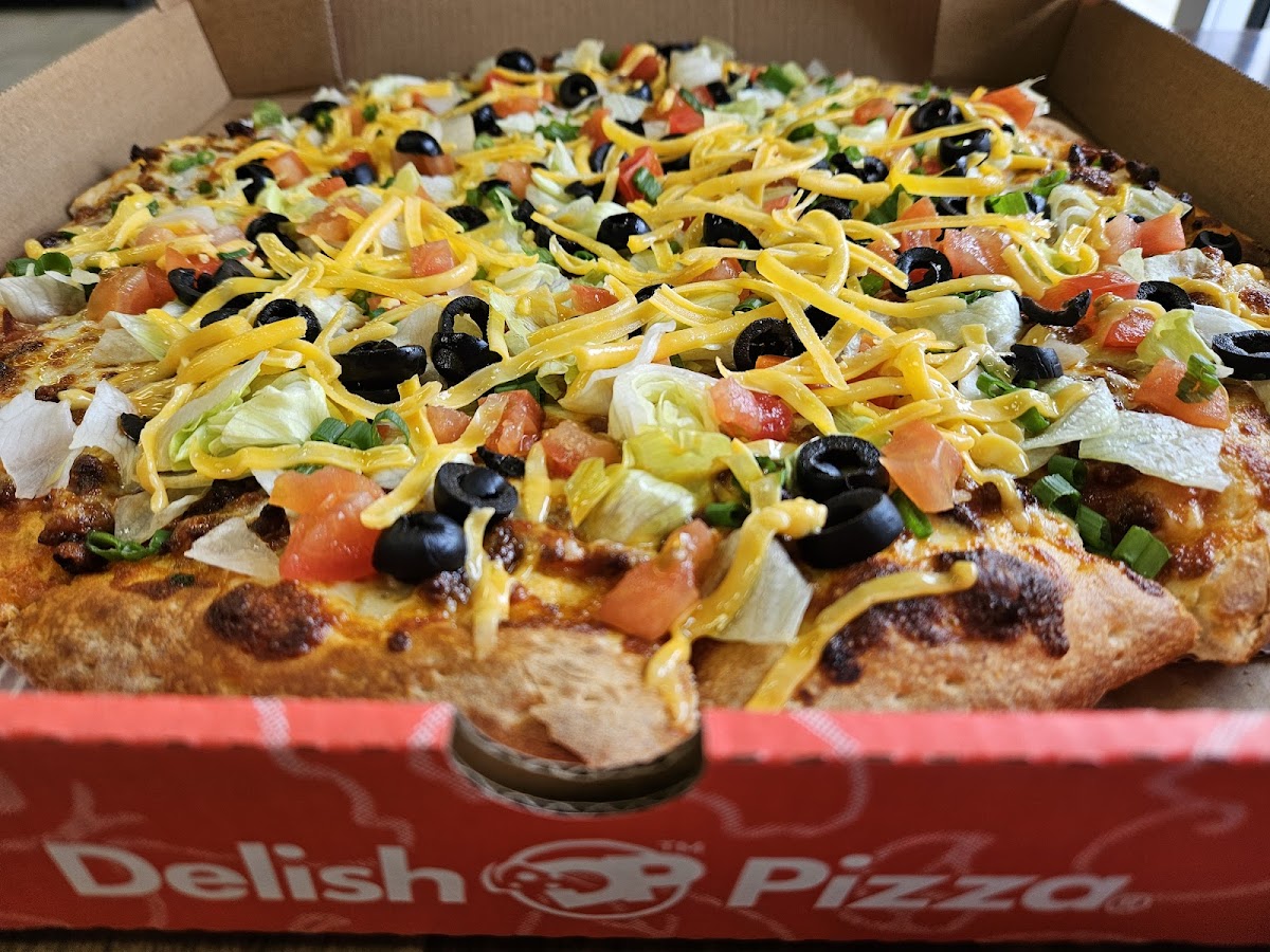 Delish Pizza - Photo 9