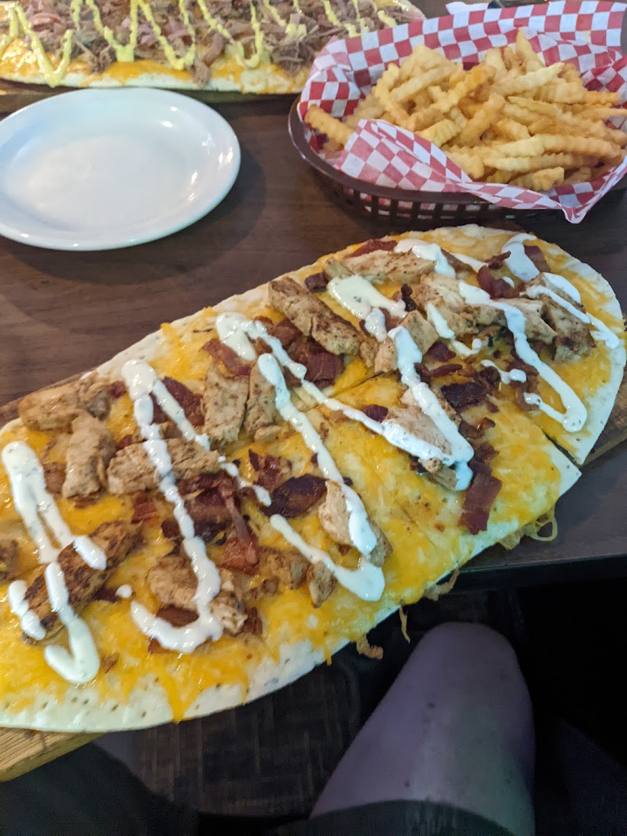 Hayloft Bar And Grill - Photo 4