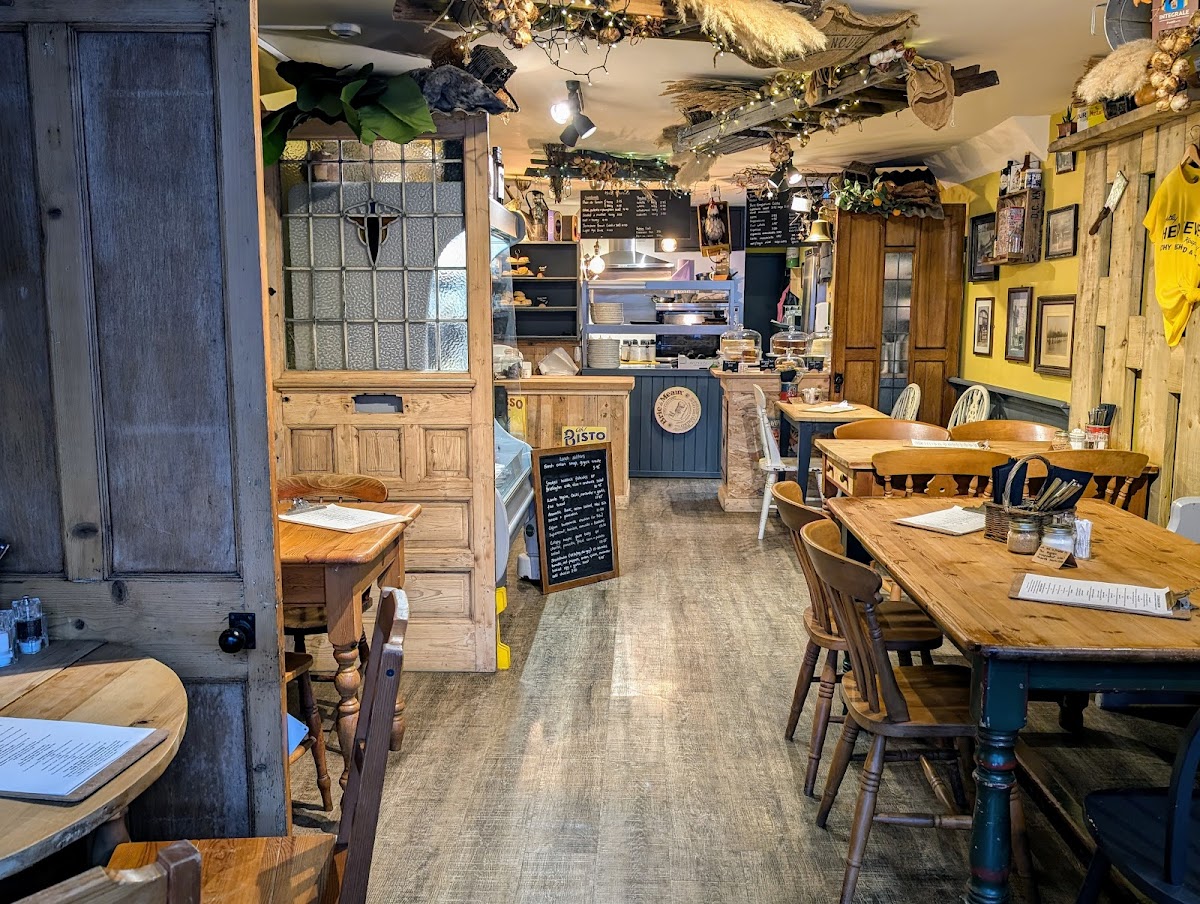 The Old Greengrocer cafe - Photo 4