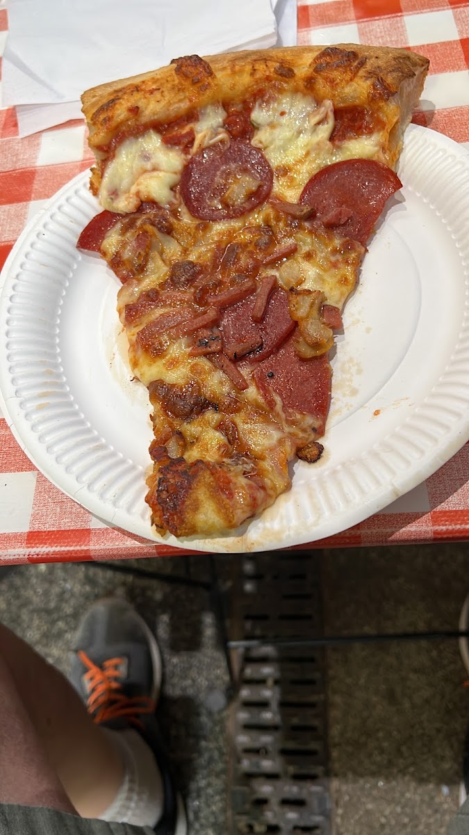 Pollini's Pizza Slice - Photo 4