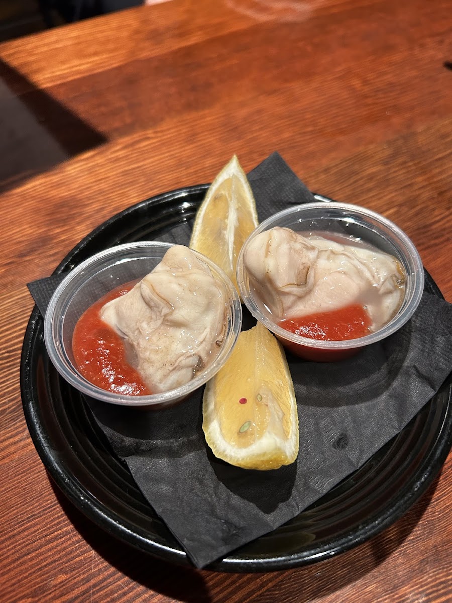 Catalyst Seafood Restaurant & Lounge - Photo 9