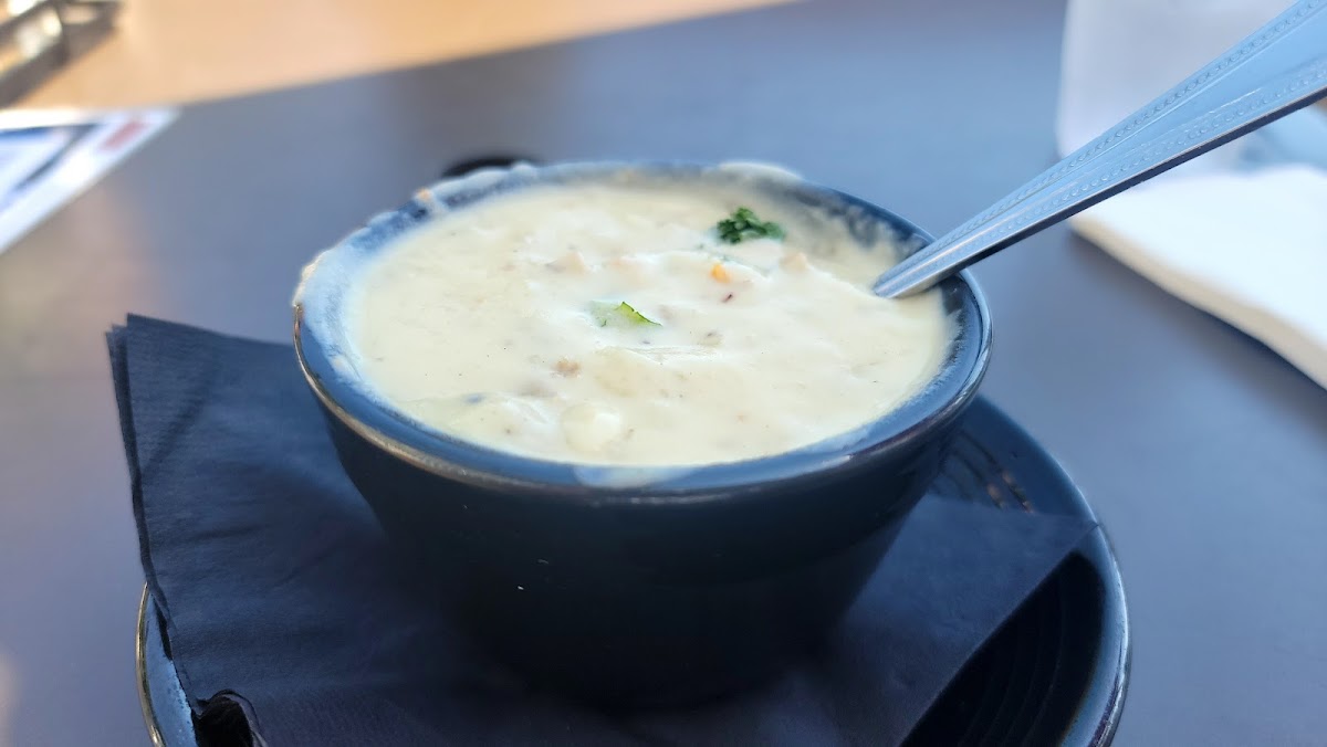 Catalyst Seafood Restaurant & Lounge - Photo 4