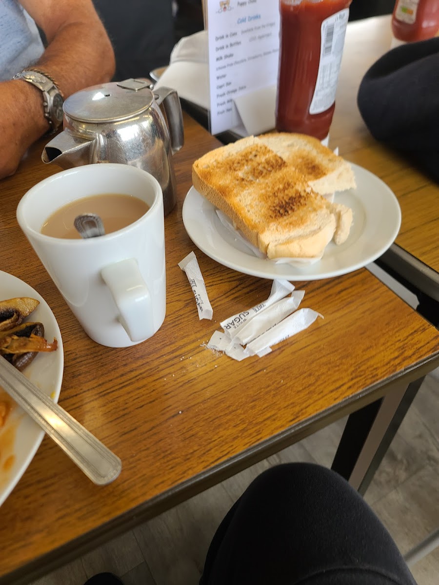 Jennycliff Cafe - Photo 5