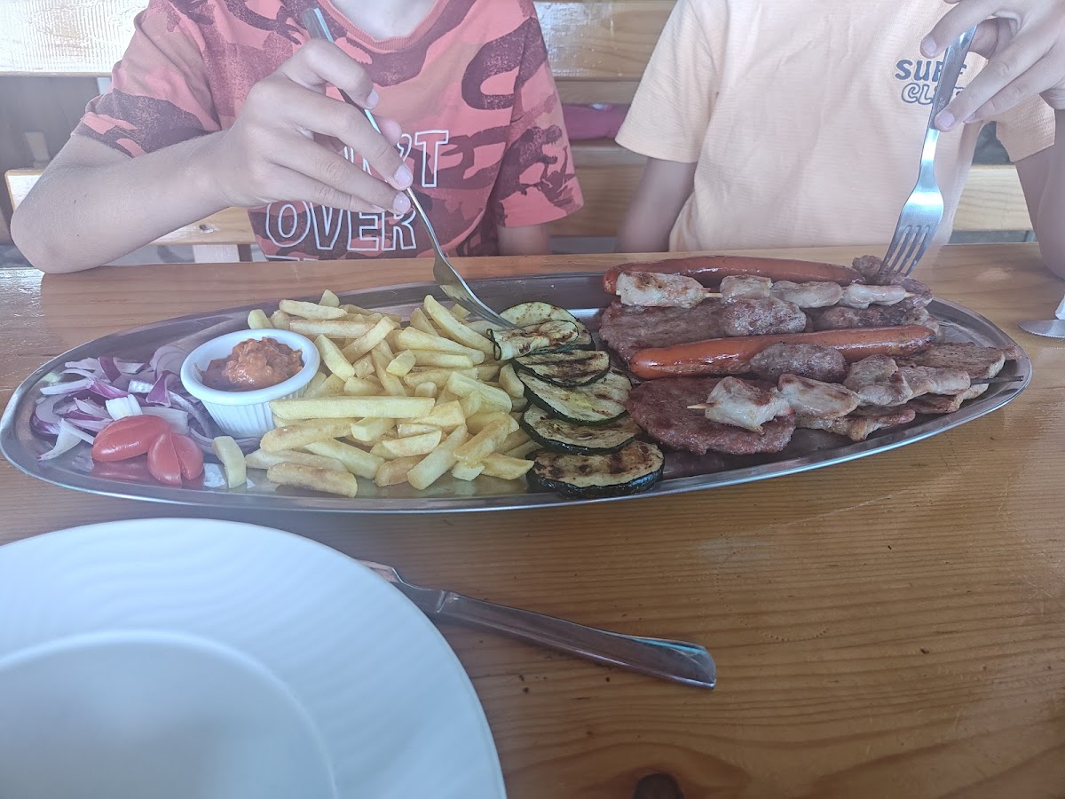Sandokan Restorant - Photo 8