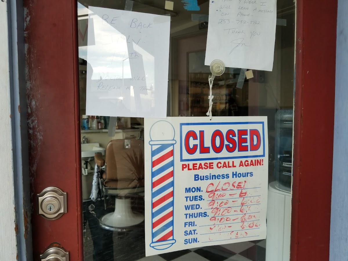 Jon's Barber Shop - Photo 3