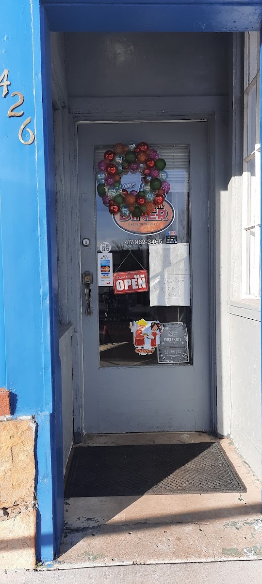 Mary's Asian Diner - Photo 9