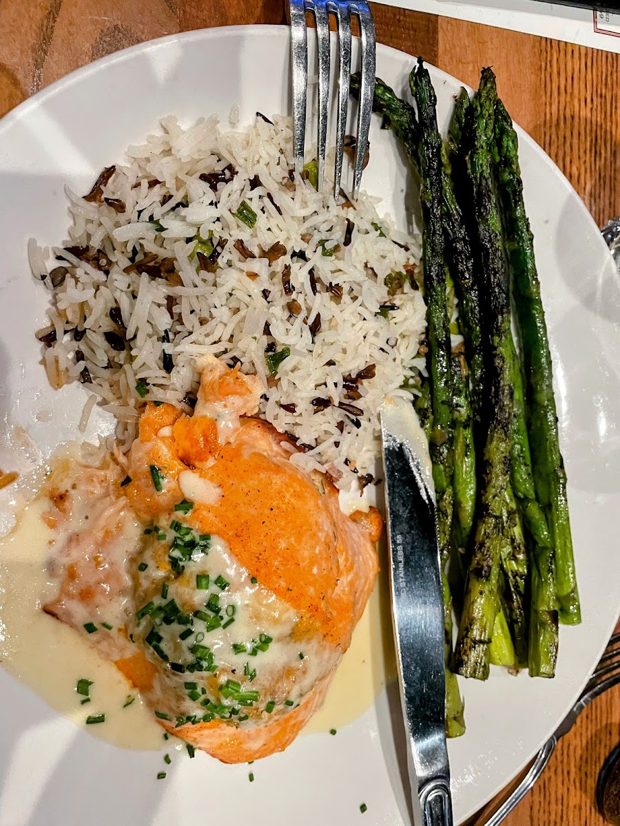 Oswego Grill - Beaverton - Photo 5