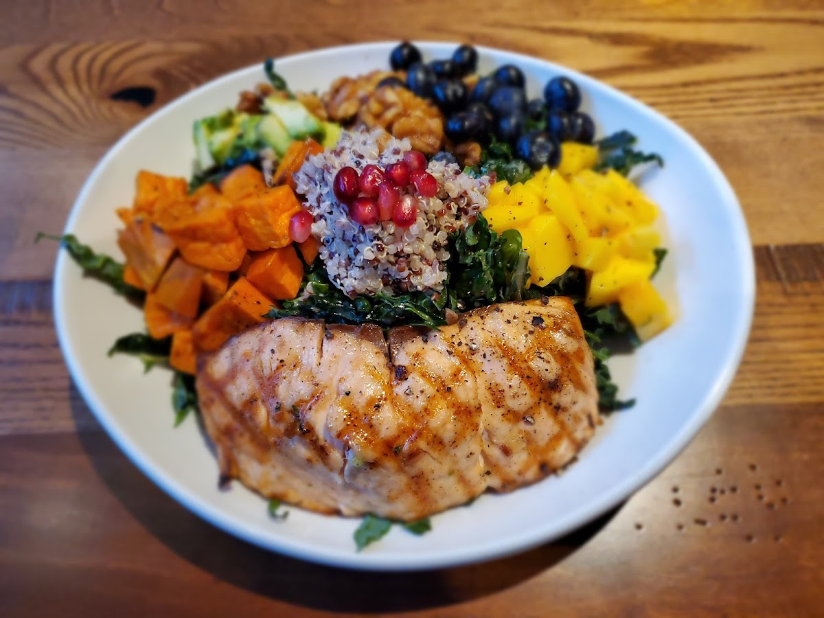 Oswego Grill - Beaverton - Photo 7