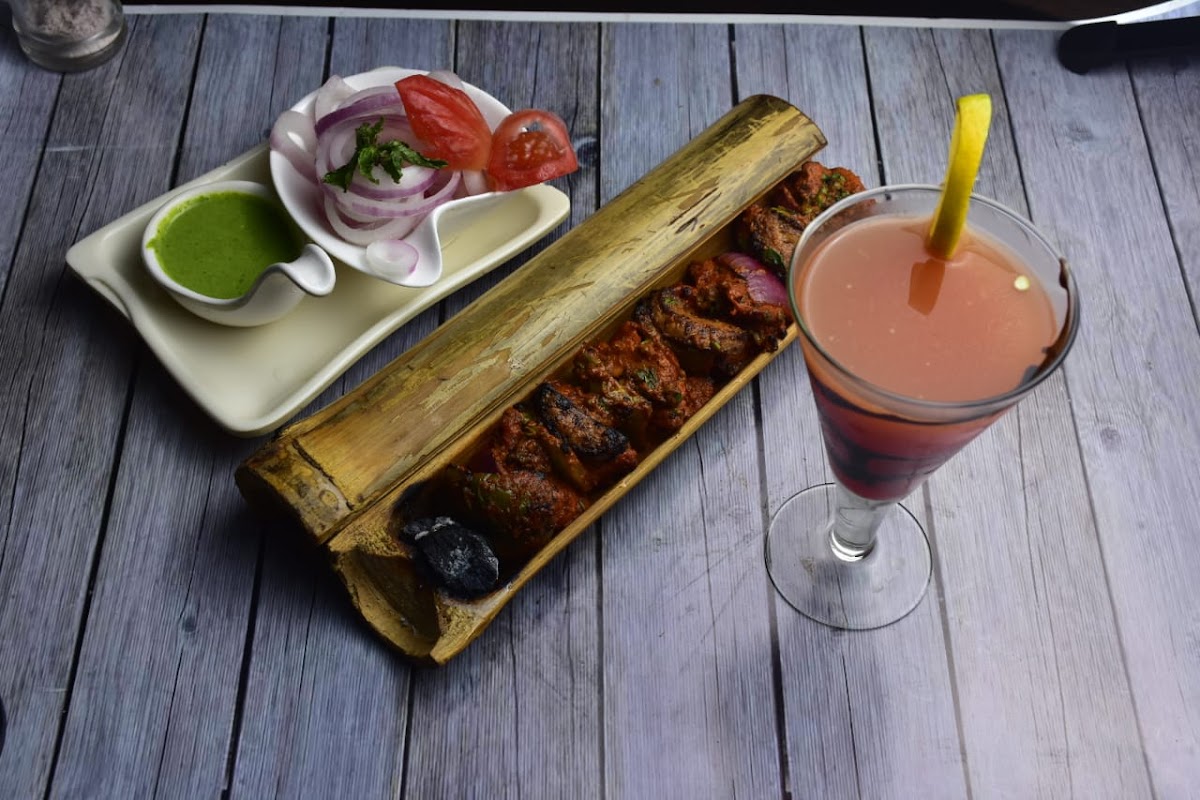 Peter Platter Restaurant cum Bar - Photo 1