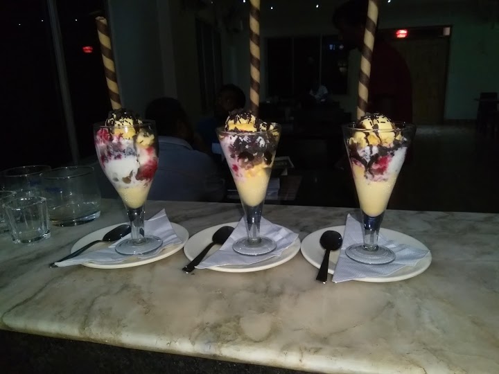 Peter Platter Restaurant cum Bar - Photo 2