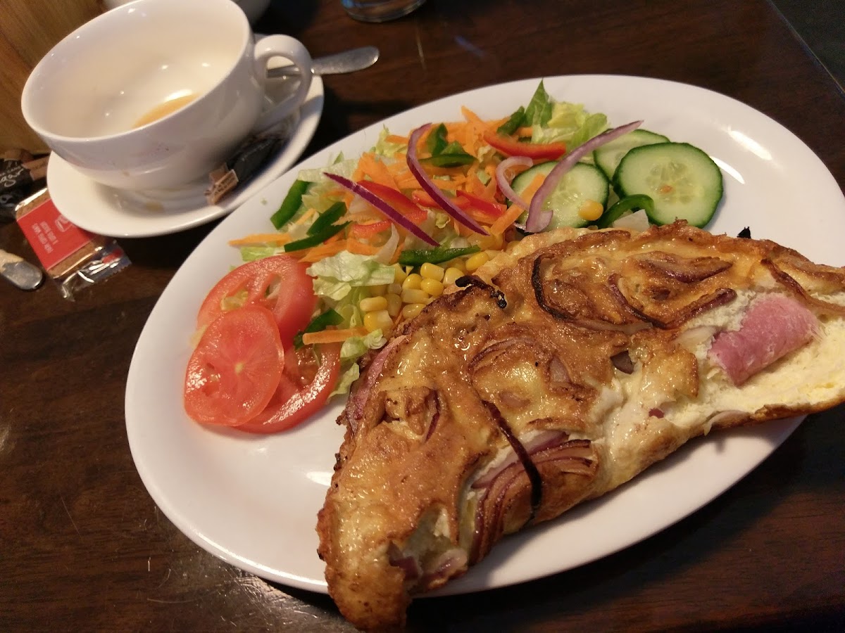 The Aroma Lounge - Photo 5