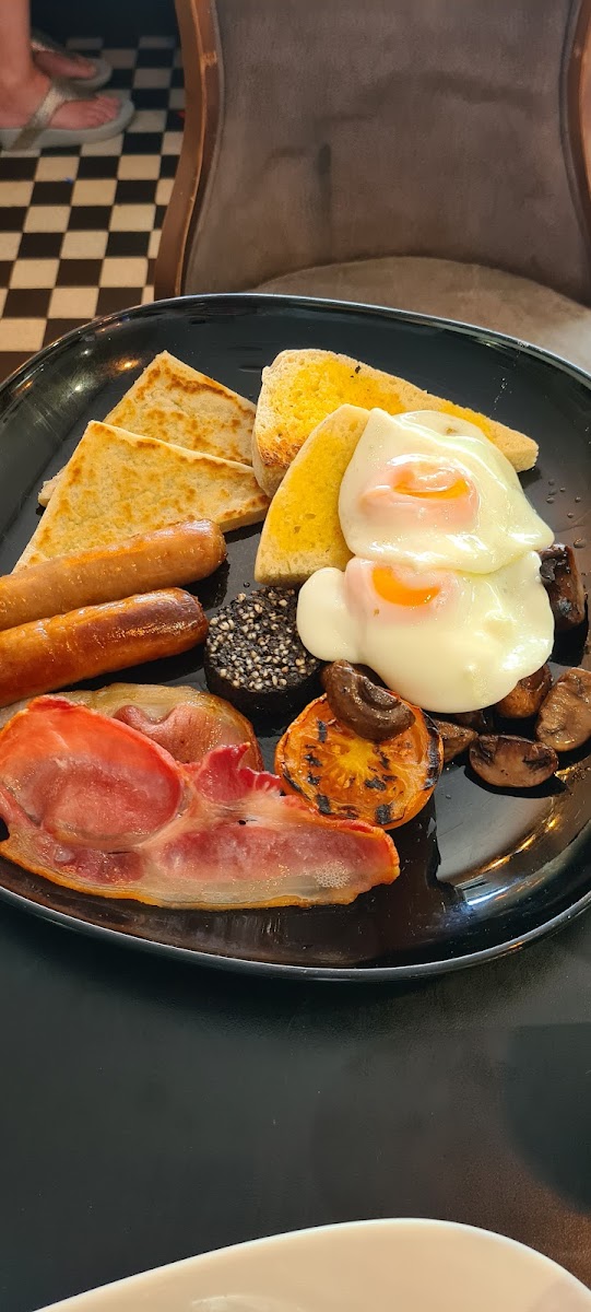 Café Nosh - Photo 5