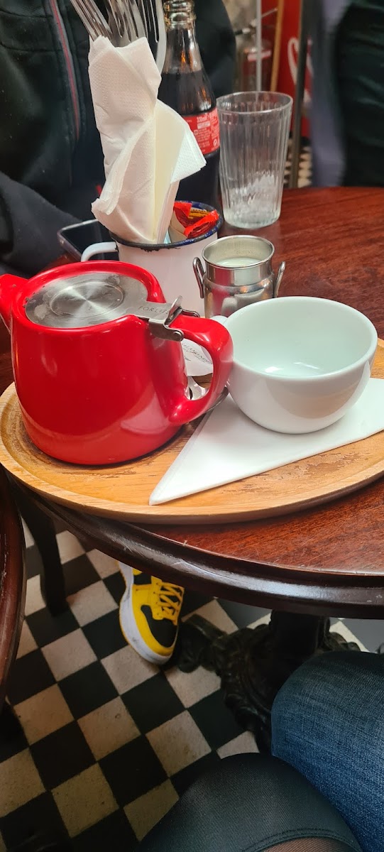 Café Nosh - Photo 6