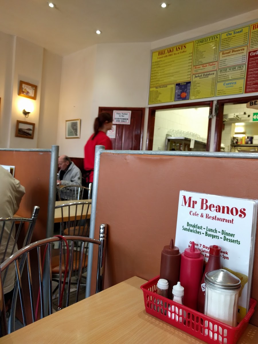 Beanos Cafe - Photo 1