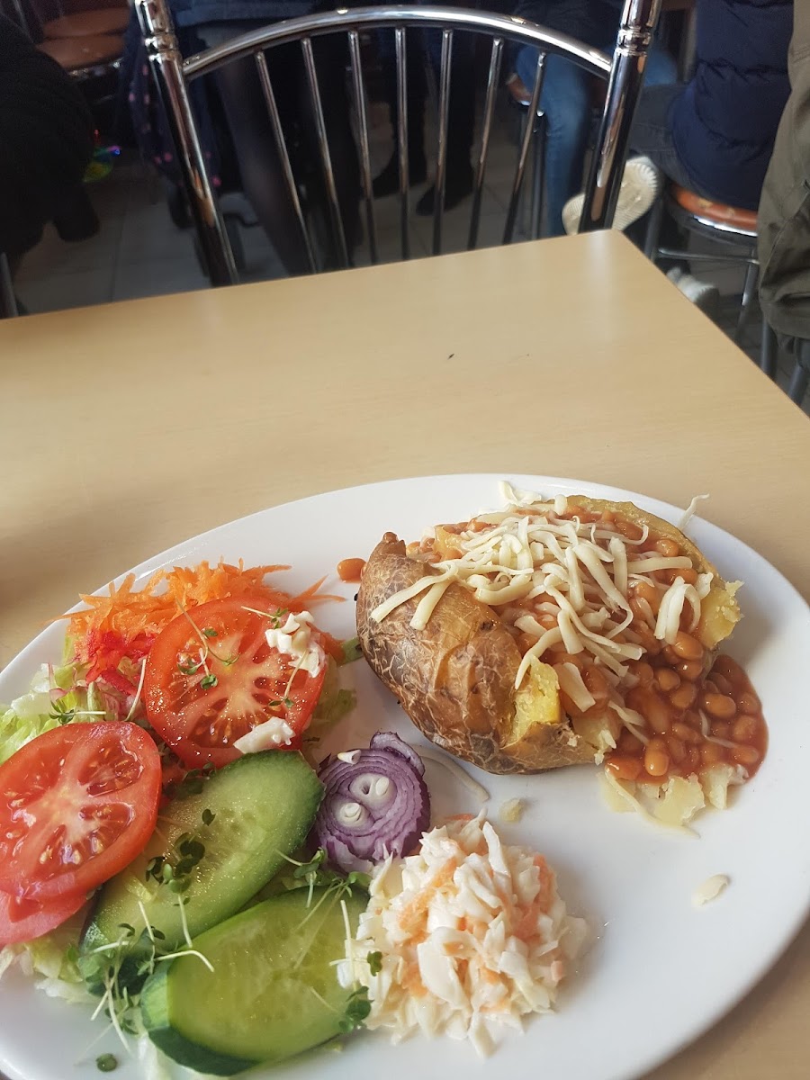 Beanos Cafe - Photo 4
