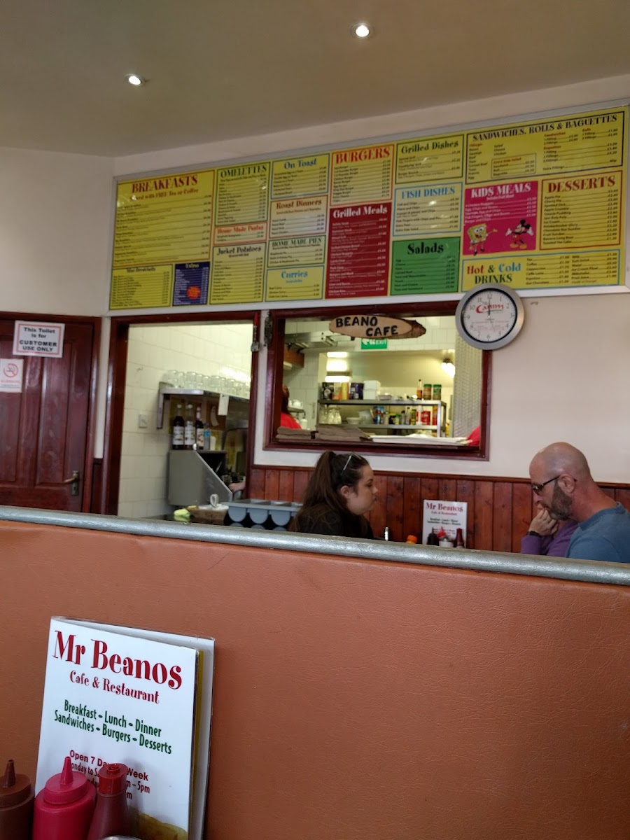Beanos Cafe - Photo 6