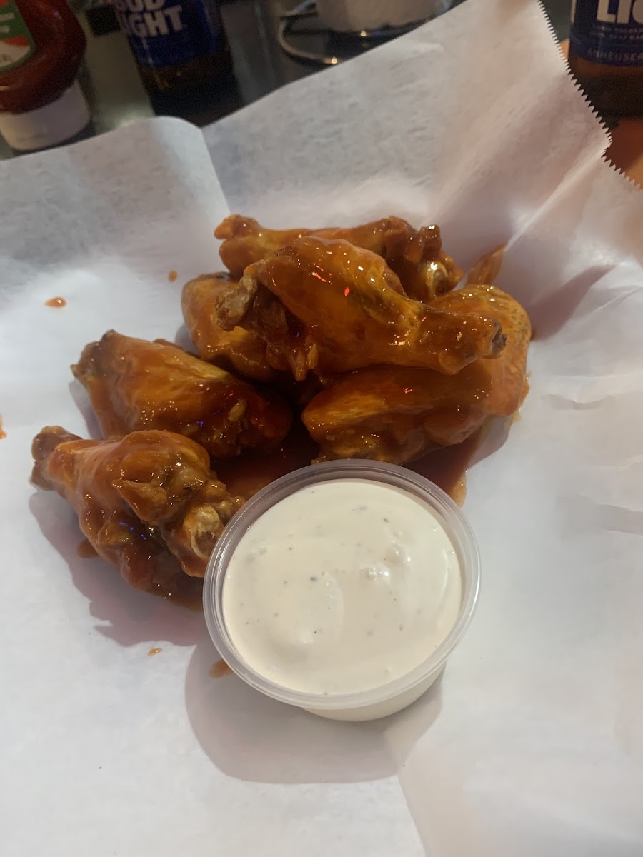 The Hangar Bar and Grill - Photo 4