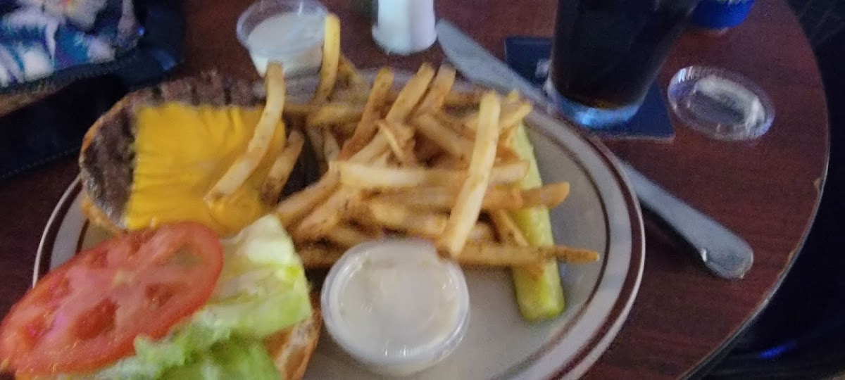 Bark River Yacht Club - Photo 4