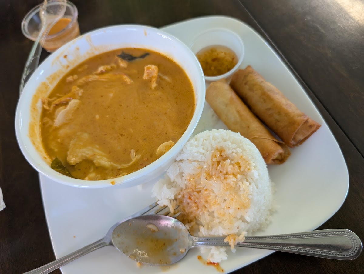 Thai Delight Restaurant - Photo 4
