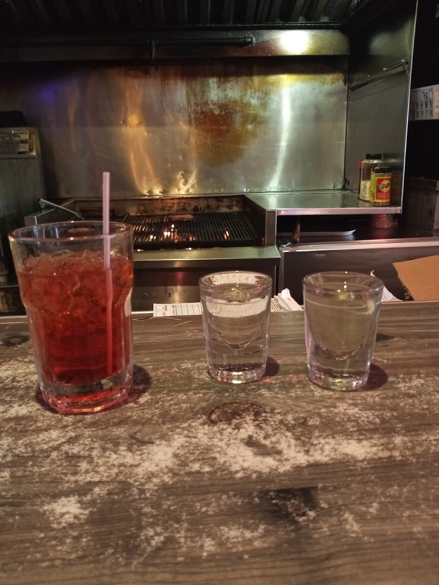 Dog House Lounge - Photo 9