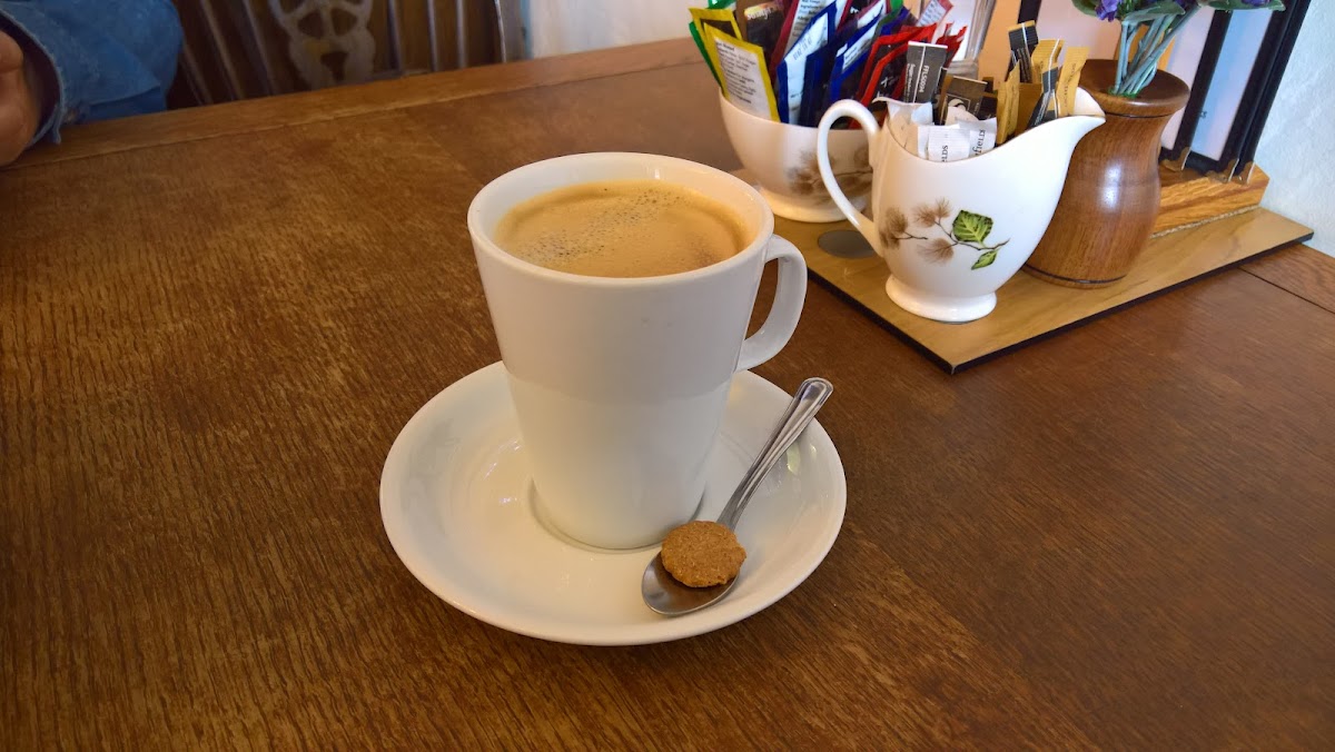 Tea on the Square - Photo 7