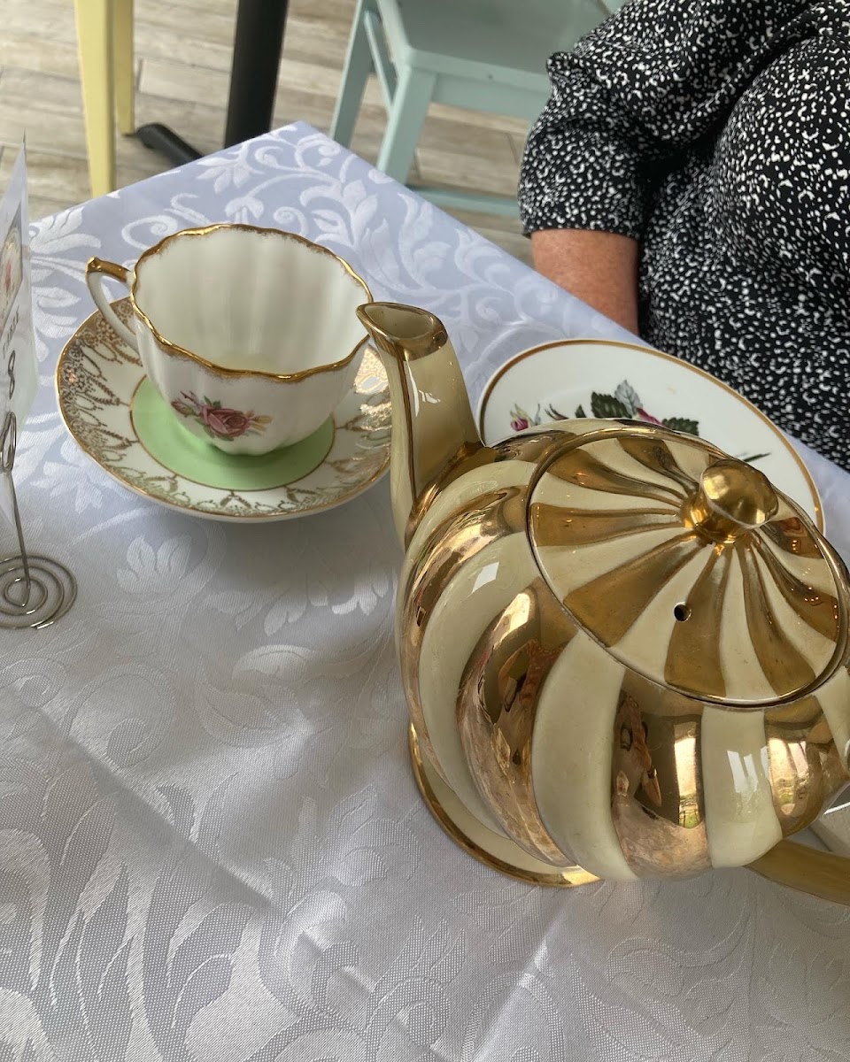 Little Grandma's Cafe - Photo 9