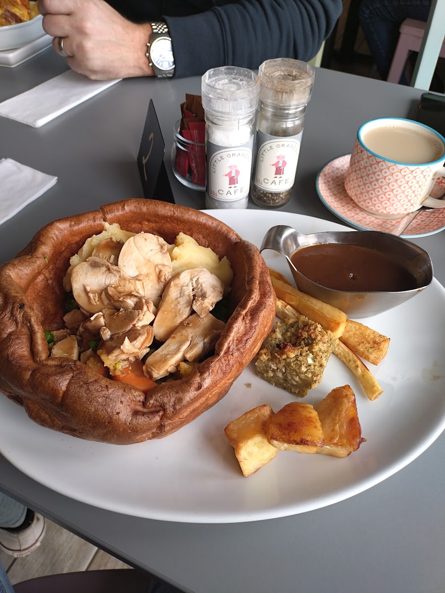 Little Grandma's Cafe - Photo 7