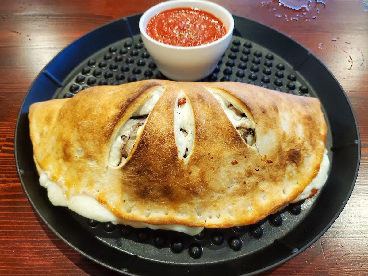 Gianna's Pizzeria - Photo 6