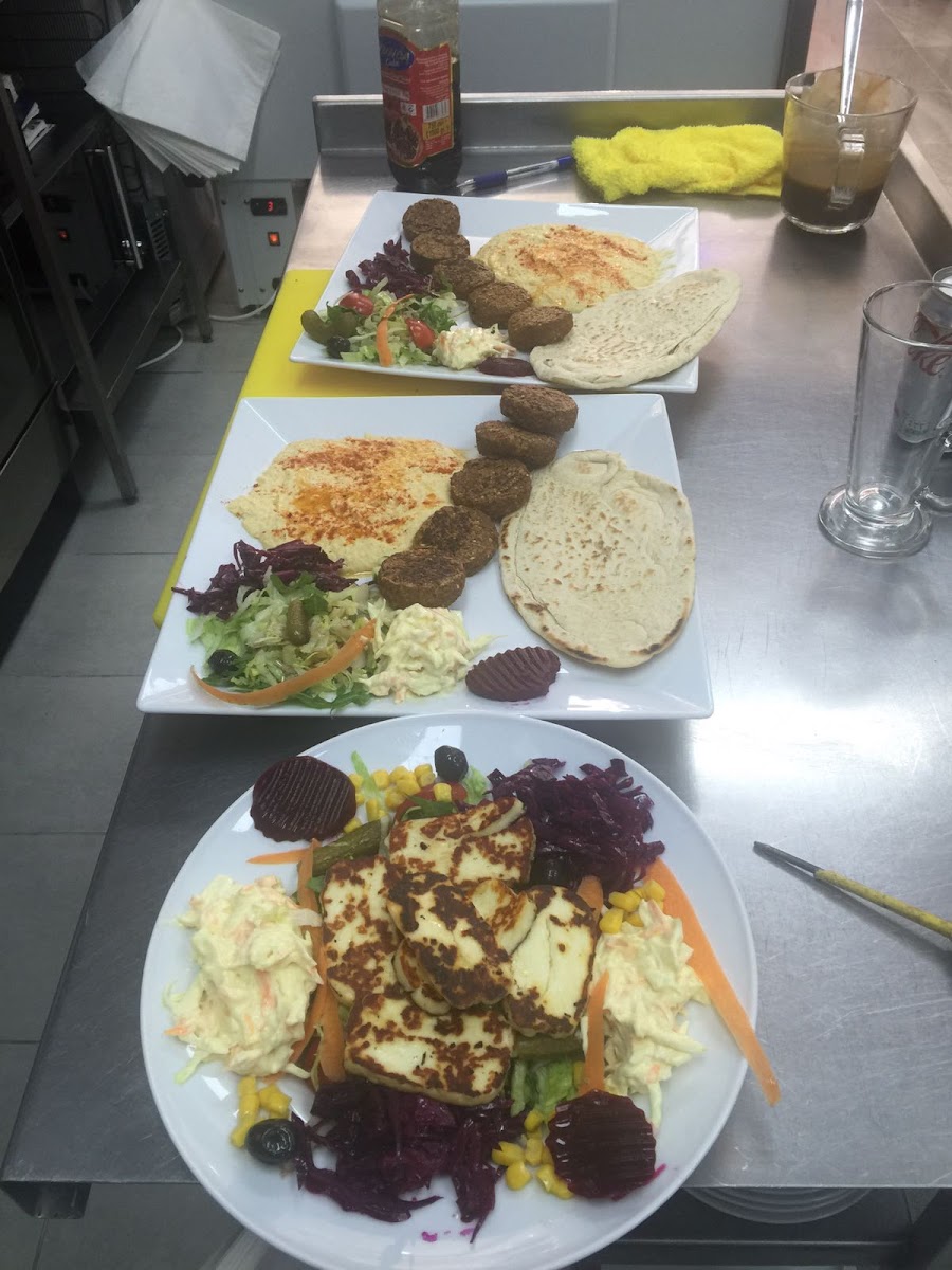 Wharf Cafe - Photo 9