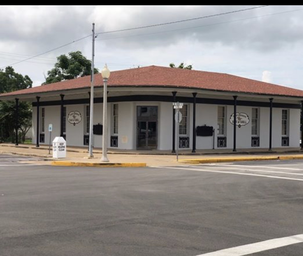 Pony Express Bar & Grill - Photo 2