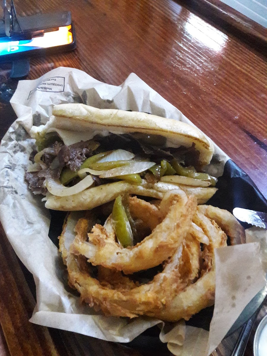 Pony Express Bar & Grill - Photo 4