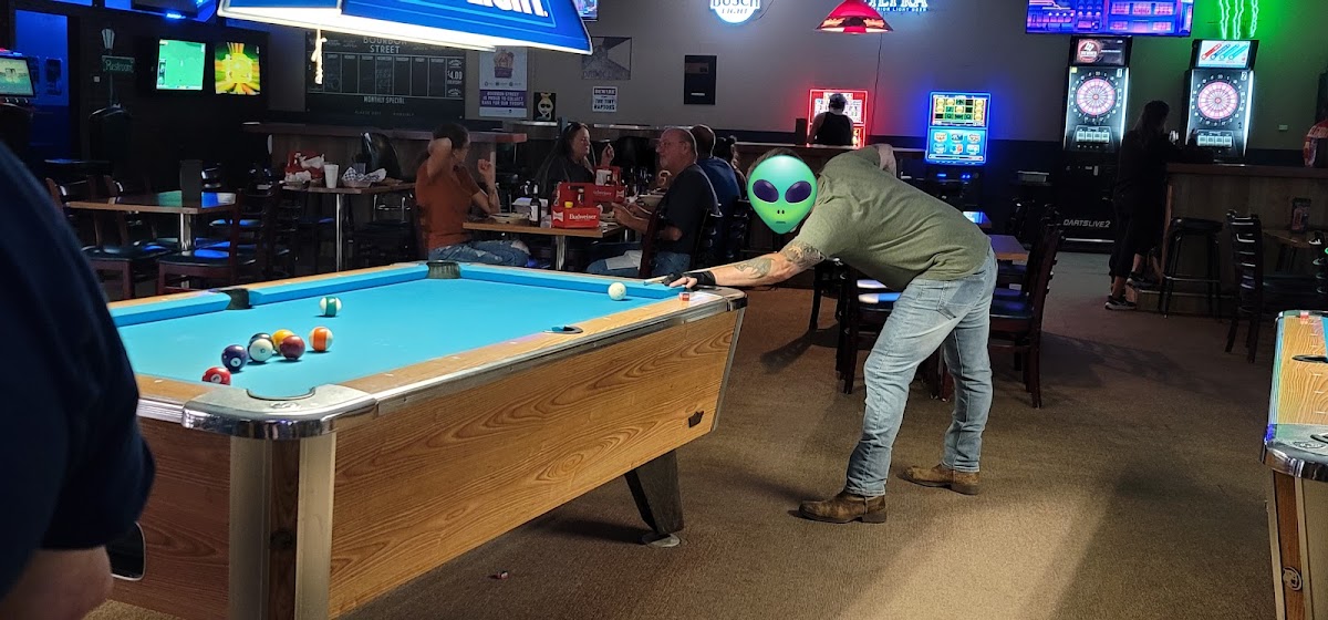 Bourbon Street Bar & Grill - Photo 2