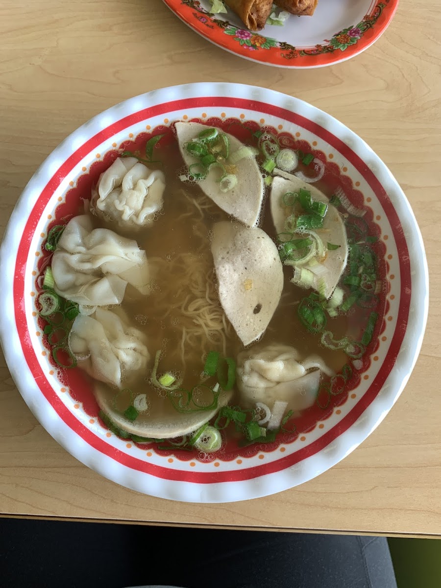 Saigon Noodle House - Photo 2