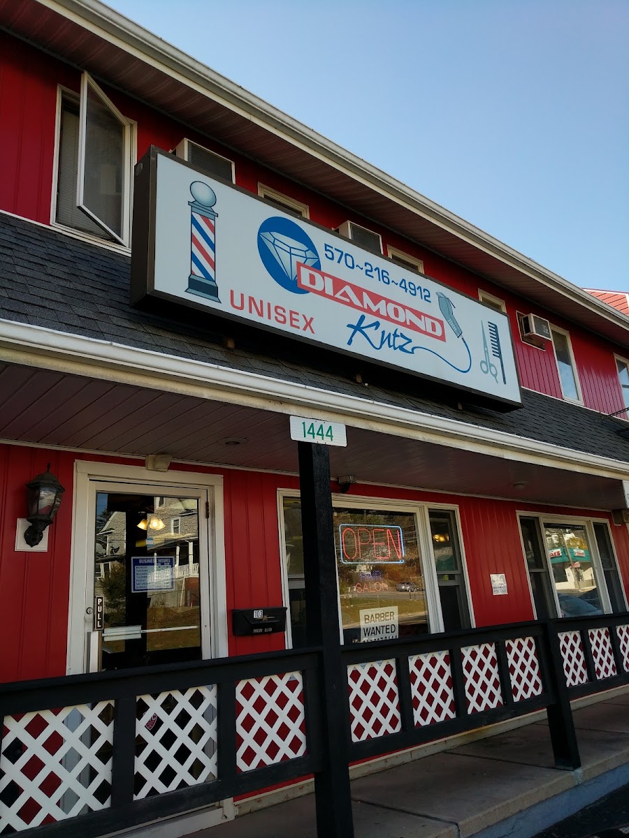 Diamond Kutz Barbershop - Photo 1
