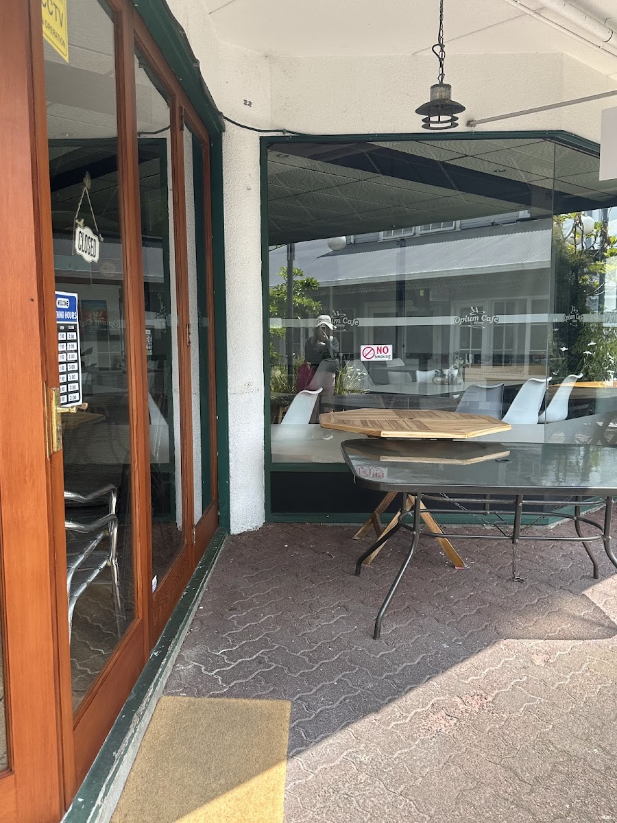 Opium Cafe - Photo 2