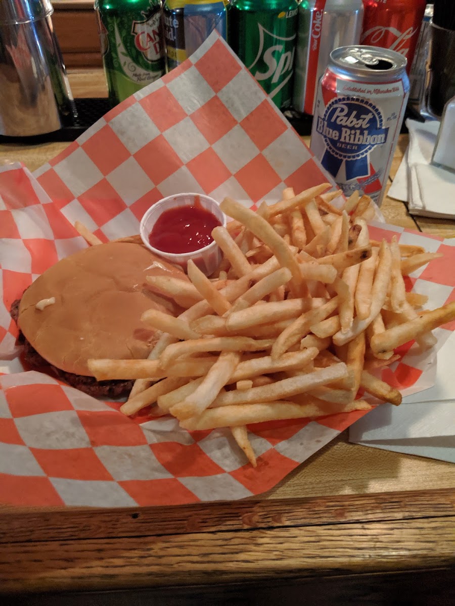 Betty's Bar - Photo 4