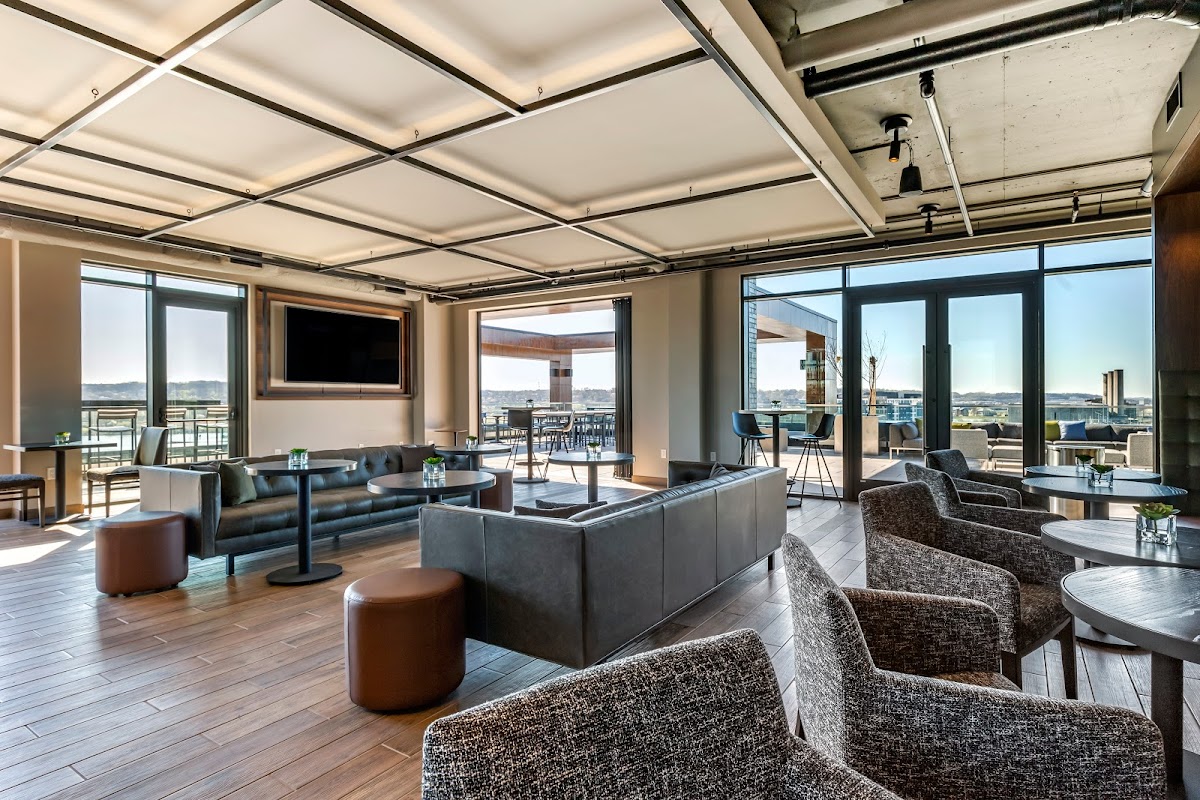 Perch SW Rooftop Lounge - Photo 3