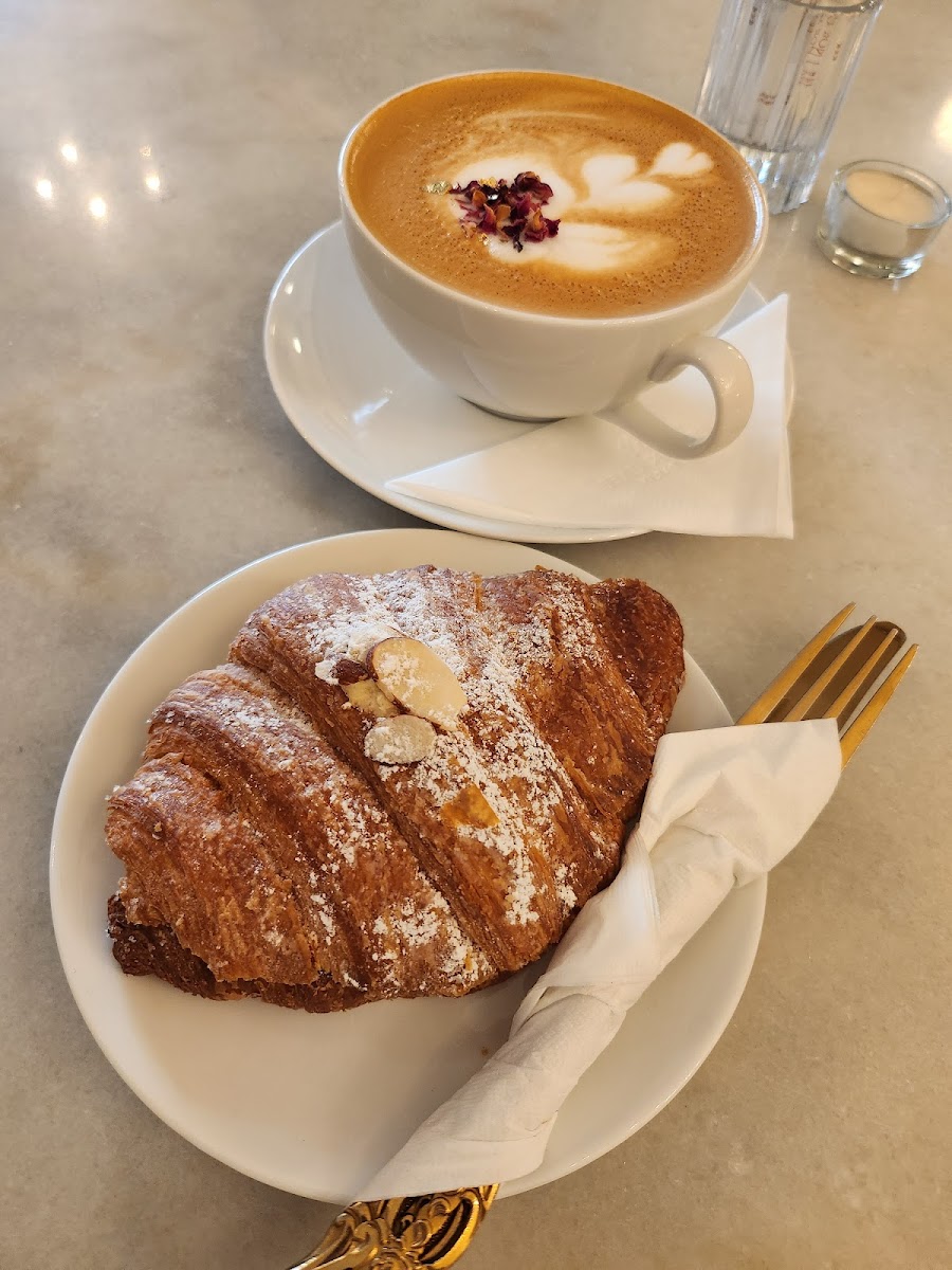 Le Bon Café de Paris - Photo 4